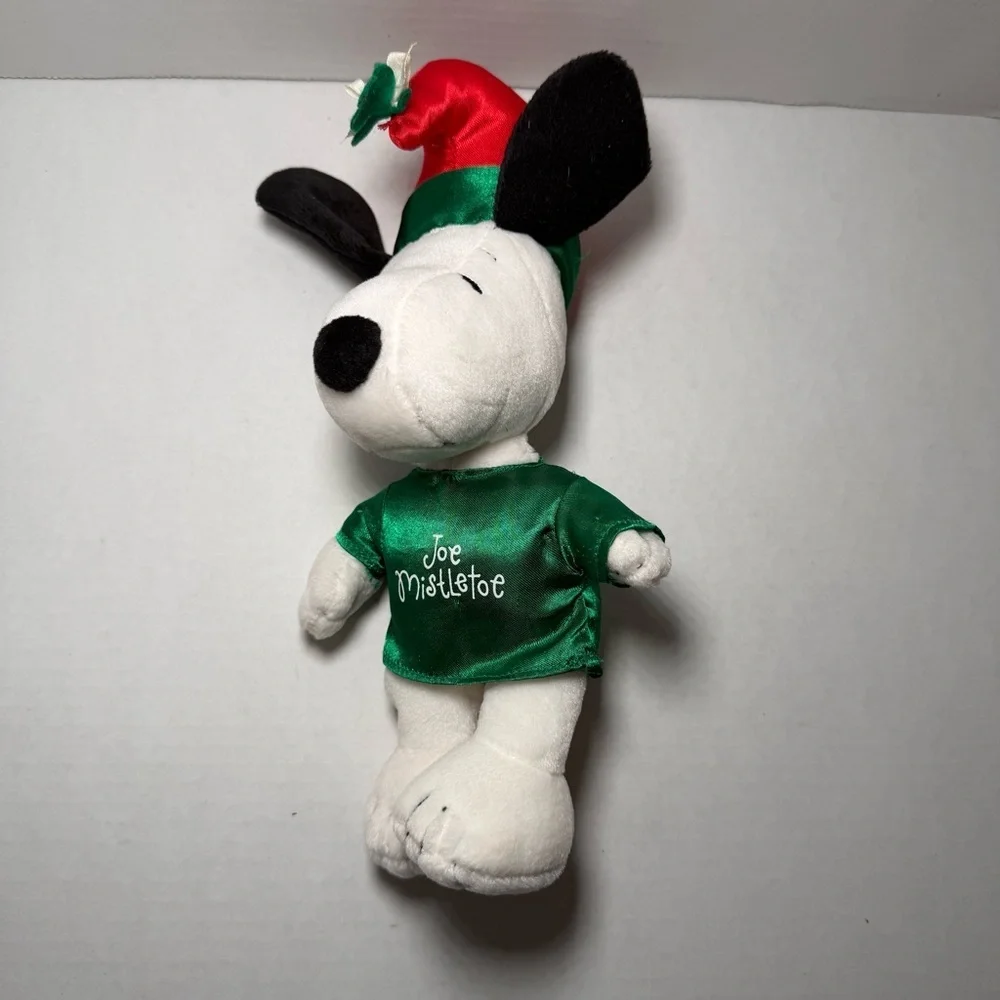 Peanuts Snoopy Christmas Joe Mistletoe Hallmark Elf Plush Stuffed Animal